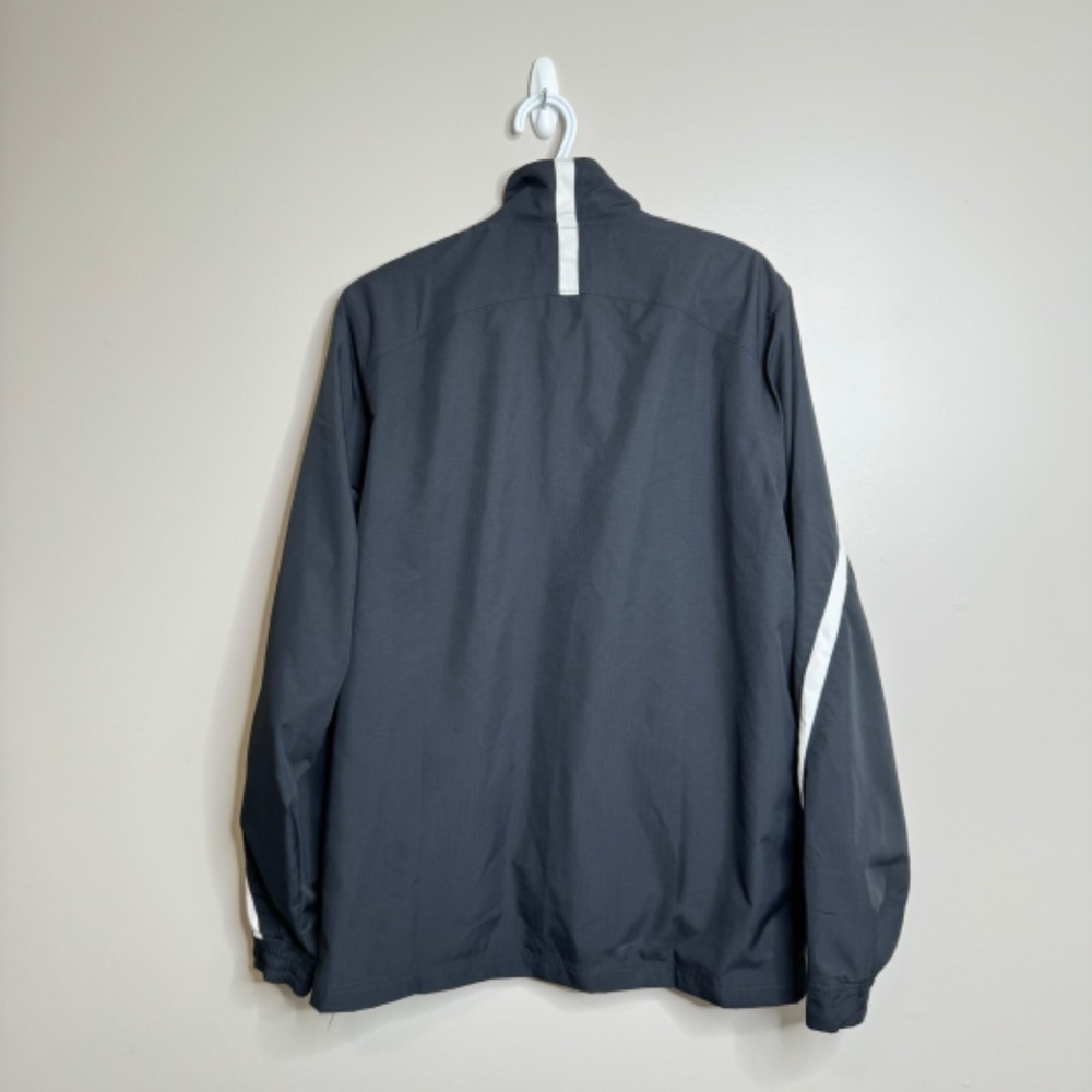 ❄️ Under Armour Men's Black/White Essential Woven Jacket - Picture 5 of 10